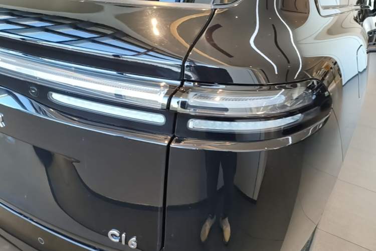 Used Leapmotor C16 2026 Extended-Range 280 LiDAR Zhizun Edition 6 Seats Right Rear Taillight