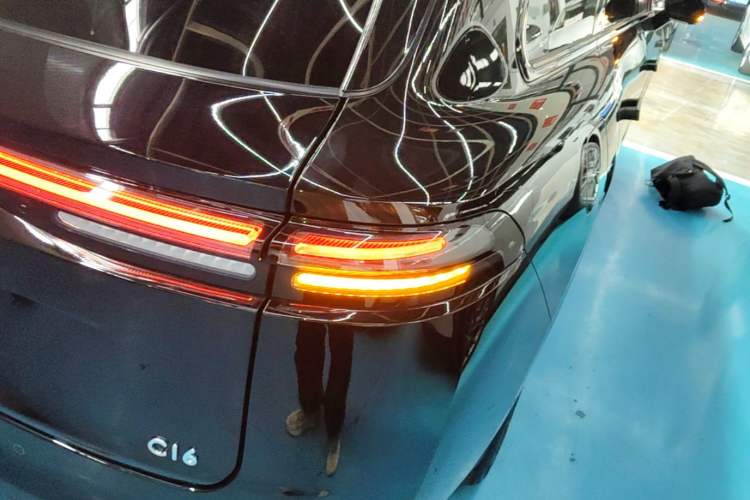 Used Leapmotor C16 2026 Extended-Range 280 LiDAR Zhizun Edition 6 Seats Right Rear Taillight