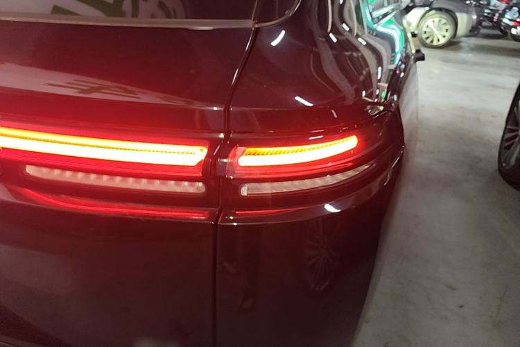 Used Leapmotor C16 2026 Extended-Range 280 LiDAR Zhizun Edition 6 Seats Right Rear Taillight