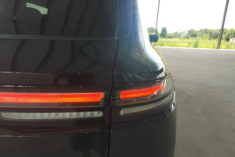 Used Leapmotor C16 2026 Extended-Range 280 LiDAR Zhizun Edition 6 Seats Right Rear Taillight