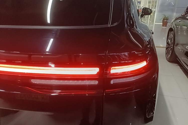 Used Leapmotor C16 2026 Extended-Range 280 LiDAR Zhizun Edition 6 Seats Right Rear Taillight