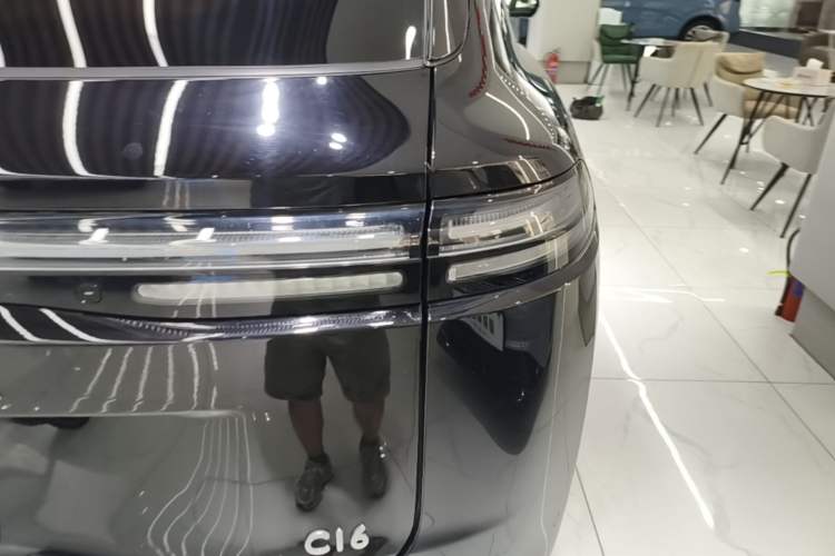 Used Leapmotor C16 2026 Extended-Range 280 LiDAR Zhizun Edition 6 Seats Right Rear Taillight