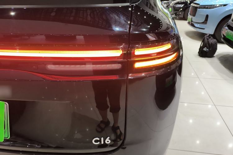 Used Leapmotor C16 2026 Extended-Range 280 LiDAR Zhizun Edition 6 Seats Right Rear Taillight
