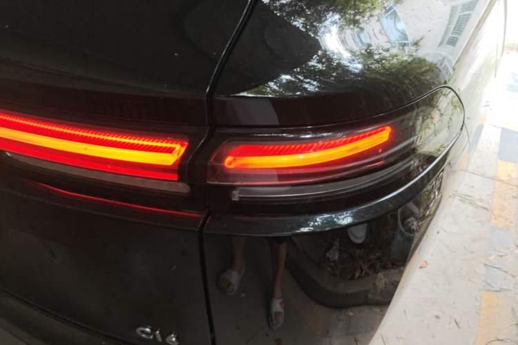 Used Leapmotor C16 2026 Extended-Range 280 LiDAR Zhizun Edition 6 Seats Right Rear Taillight