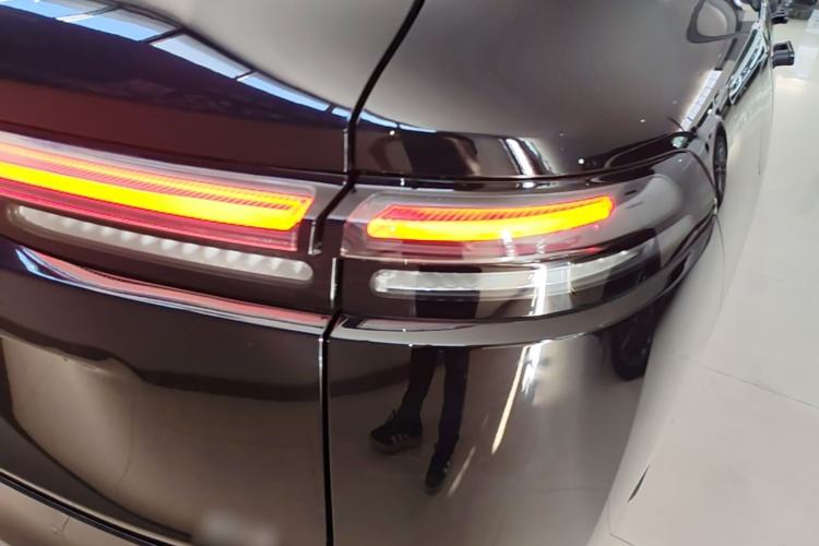 Used Leapmotor C16 2026 Extended-Range 280 LiDAR Zhizun Edition 6 Seats Right Rear Taillight