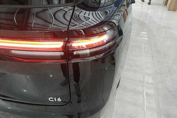 Used Leapmotor C16 2026 Extended-Range 280 LiDAR Zhizun Edition 6 Seats Right Rear Taillight