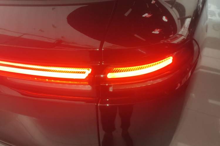 Used Leapmotor C16 2026 Extended-Range 280 LiDAR Zhizun Edition 6 Seats Right Rear Taillight