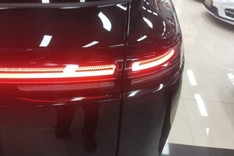 Used Leapmotor C16 2026 Extended-Range 280 LiDAR Zhizun Edition 6 Seats Right Rear Taillight