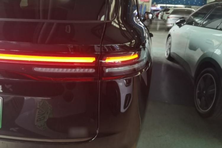 Used Leapmotor C16 2026 Extended-Range 280 LiDAR Zhizun Edition 6 Seats Right Rear Taillight
