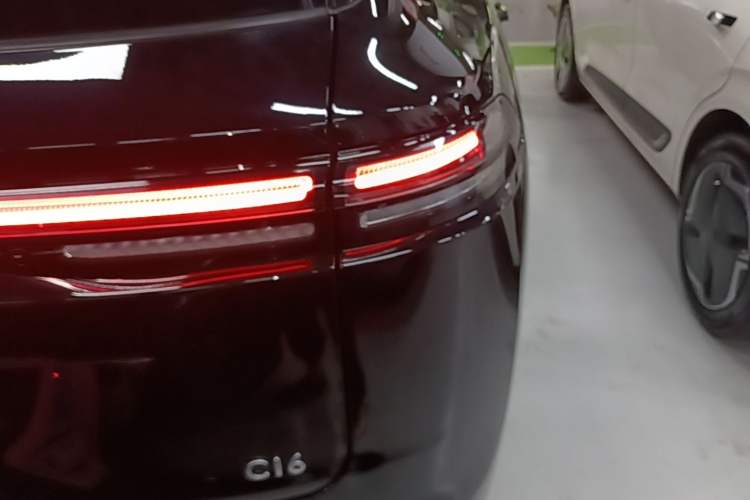 Used Leapmotor C16 2026 Extended-Range 280 LiDAR Zhizun Edition 6 Seats Right Rear Taillight