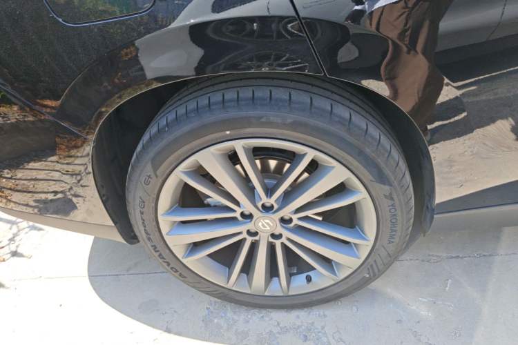 Used Leapmotor C16 2026 Extended-Range 280 LiDAR Version 6 Seats Right Rear Wheel Hub
