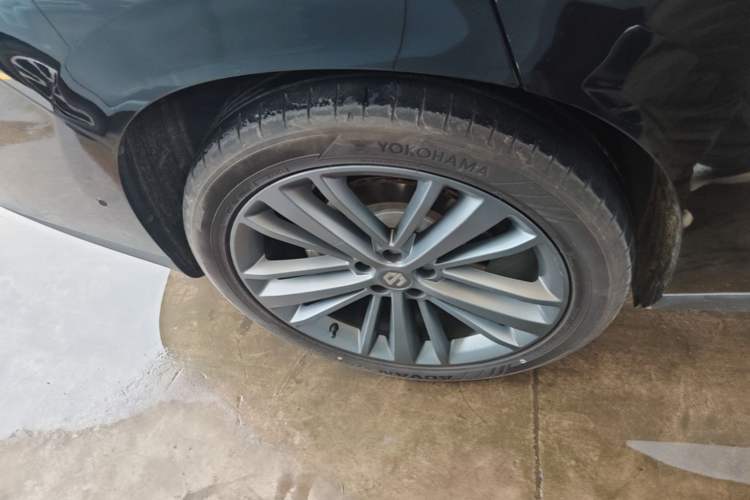 Used Leapmotor C16 2026 Extended-Range 280 LiDAR Zhizun Edition 6 Seats Right Rear Wheel Hub