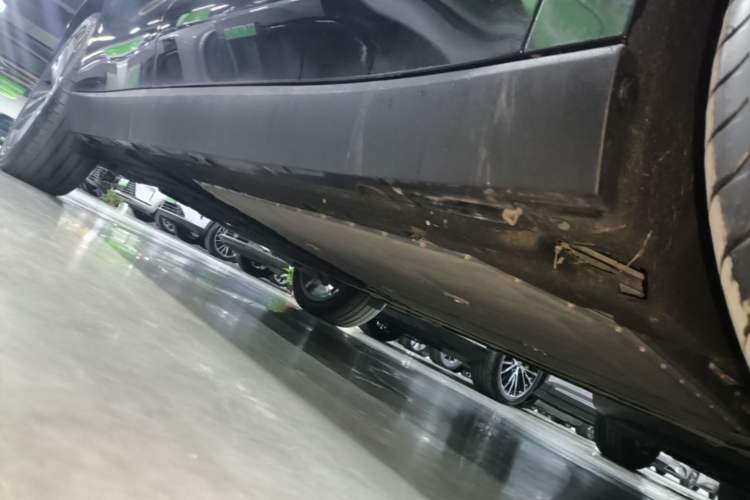 Used Leapmotor C16 2026 Extended-Range 280 LiDAR Zhizun Edition 6 Seats Right Side Sill
