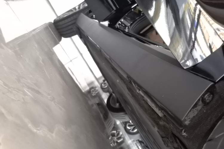 Used Leapmotor C16 2026 All-Electric 630 LiDAR Zhizun Edition 6 Seats Right Side Sill