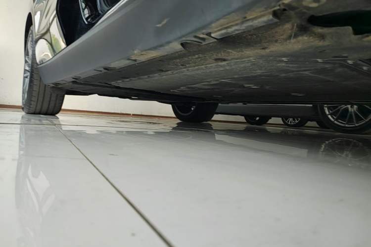 Used Leapmotor C16 2026 Extended-Range 280 LiDAR Zhizun Edition 6 Seats Right Side Sill