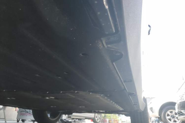 Used Leapmotor C16 2026 Extended-Range 280 LiDAR Zhizun Edition 5 Seats Right Side Sill