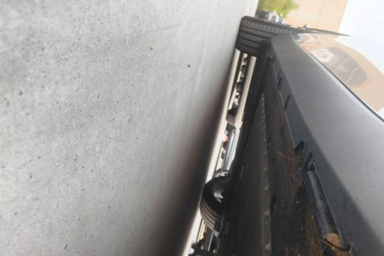 Used Leapmotor C16 2026 Extended-Range 280 LiDAR Zhizun Edition 6 Seats Right Side Sill