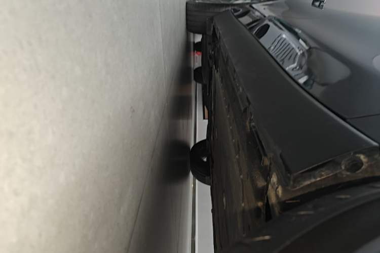 Used Leapmotor C16 2026 Extended-Range 280 LiDAR Zhizun Edition 6 Seats Right Side Sill