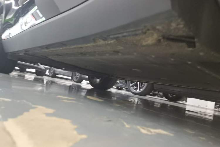 Used Leapmotor C16 2026 Extended-Range 280 LiDAR Zhizun Edition 6 Seats Right Side Sill