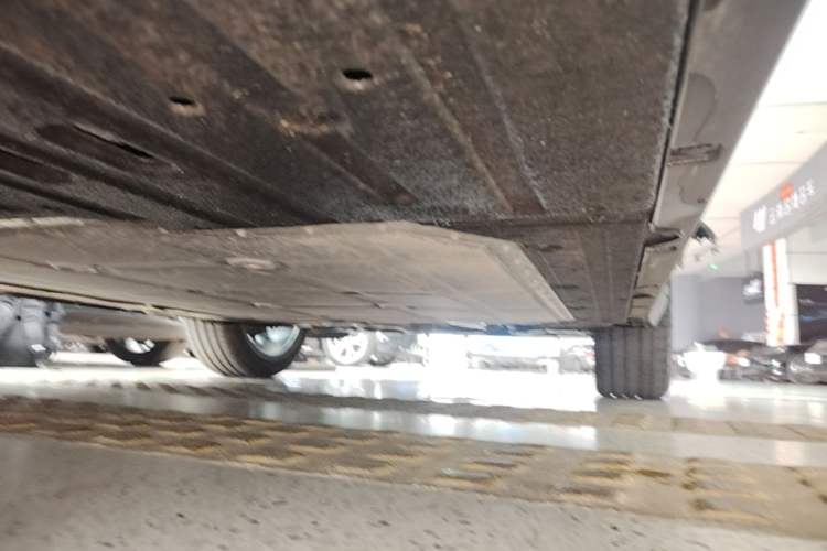 Used Leapmotor C16 2026 Extended-Range 280 LiDAR Zhizun Edition 6 Seats Right Side Sill