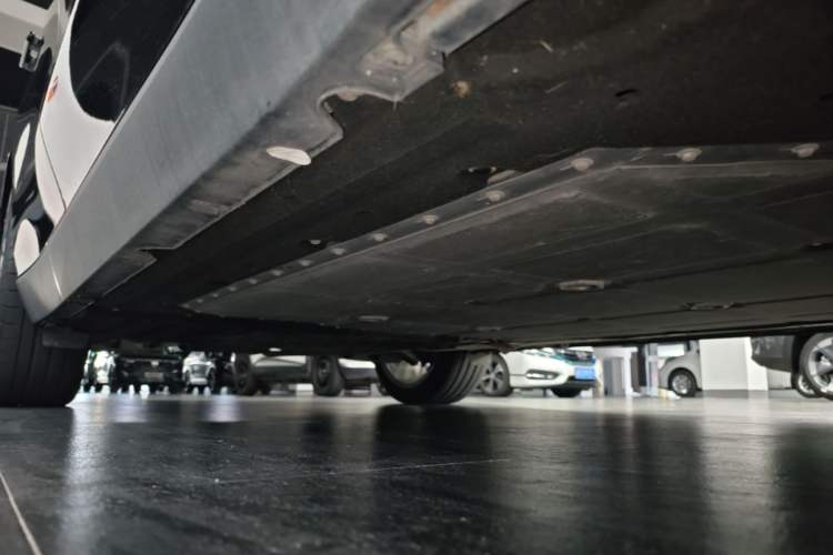 Used Leapmotor C16 2026 Extended-Range 280 LiDAR Zhizun Edition 6 Seats Right Side Sill