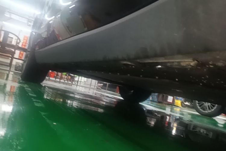 Used Leapmotor C16 2026 Extended-Range 280 LiDAR Zhizun Edition 6 Seats Right Side Sill