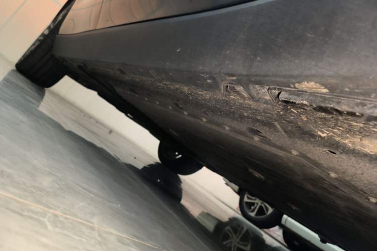 Used Leapmotor C16 2026 Extended-Range 280 LiDAR Zhizun Edition 6 Seats Right Side Sill