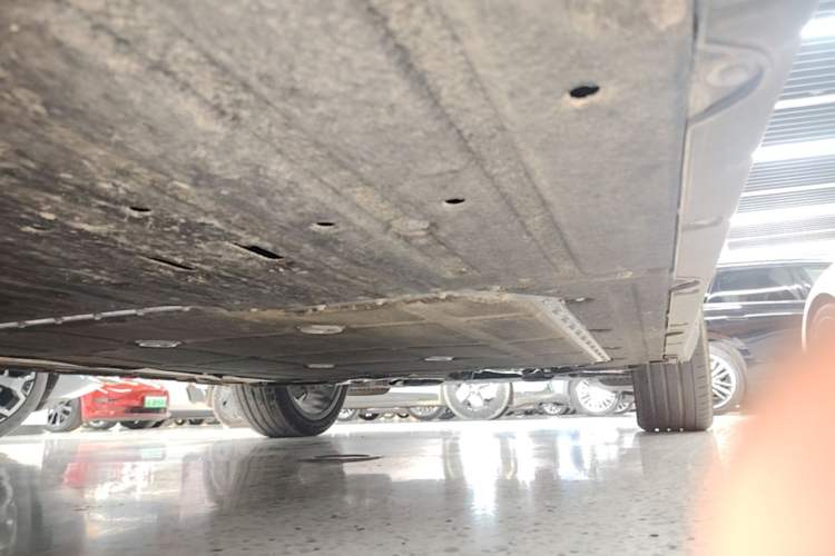 Used Leapmotor C16 2026 Extended-Range 280 LiDAR Zhizun Edition 6 Seats Right Side Sill