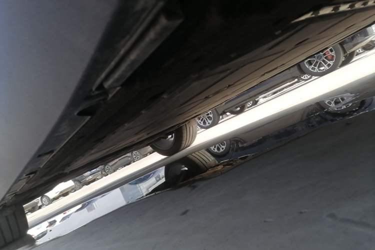 Used Leapmotor C16 2026 Extended-Range 280 LiDAR Zhizun Edition 6 Seats Right Side Sill