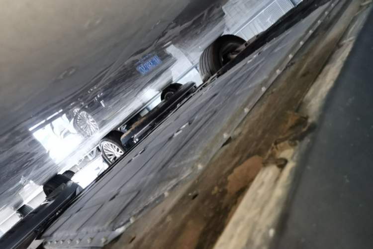 Used Leapmotor C16 2026 Extended-Range 280 LiDAR Zhizun Edition 6 Seats Right Side Sill