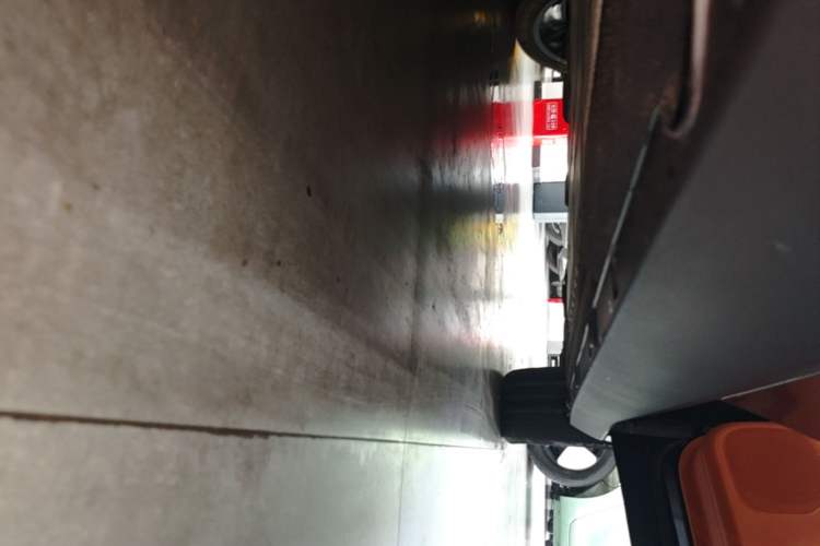 Used Leapmotor C16 2026 Extended-Range 280 LiDAR Zhizun Edition 6 Seats Right Side Sill