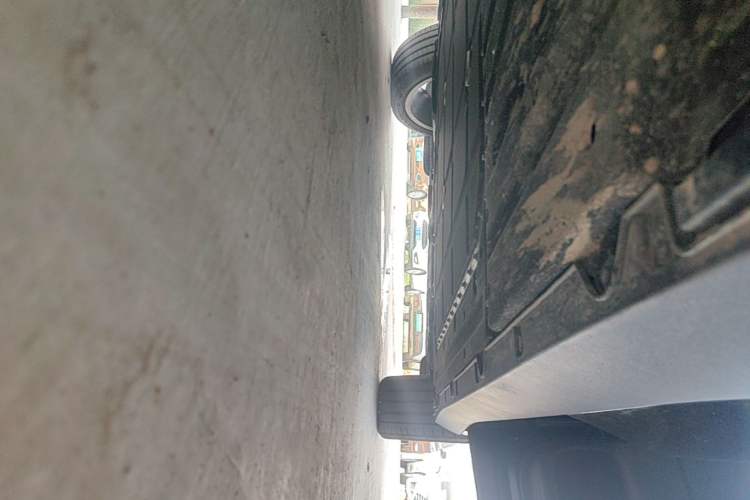 Used Leapmotor C16 2026 Extended-Range 280 LiDAR Zhizun Edition 6 Seats Right Side Sill