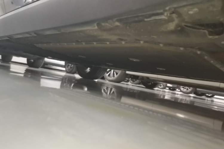 Used Leapmotor C16 2026 Extended-Range 280 LiDAR Zhizun Edition 6 Seats Right Side Sill
