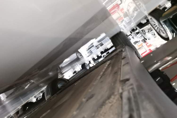 Used Leapmotor C16 2026 Extended-Range 280 LiDAR Zhizun Edition 6 Seats Right Side Sill