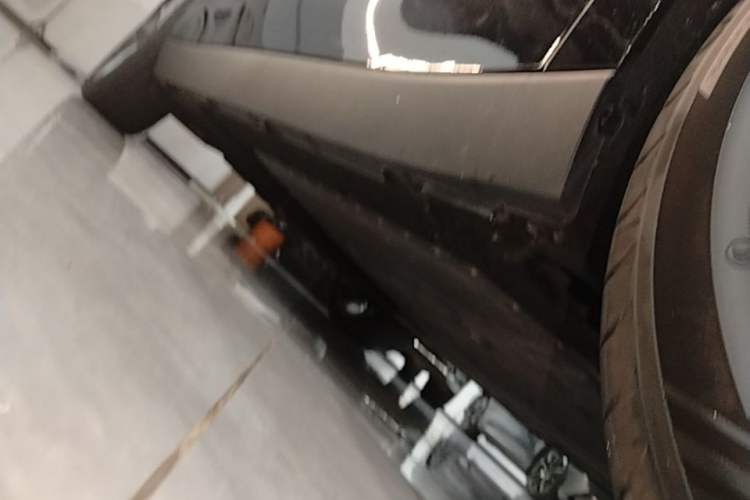 Used Leapmotor C16 2026 Extended-Range 280 LiDAR Zhizun Edition 6 Seats Right Side Sill