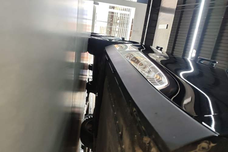 Used Leapmotor C16 2026 Extended-Range 280 LiDAR Zhizun Edition 6 Seats Right Side Sill