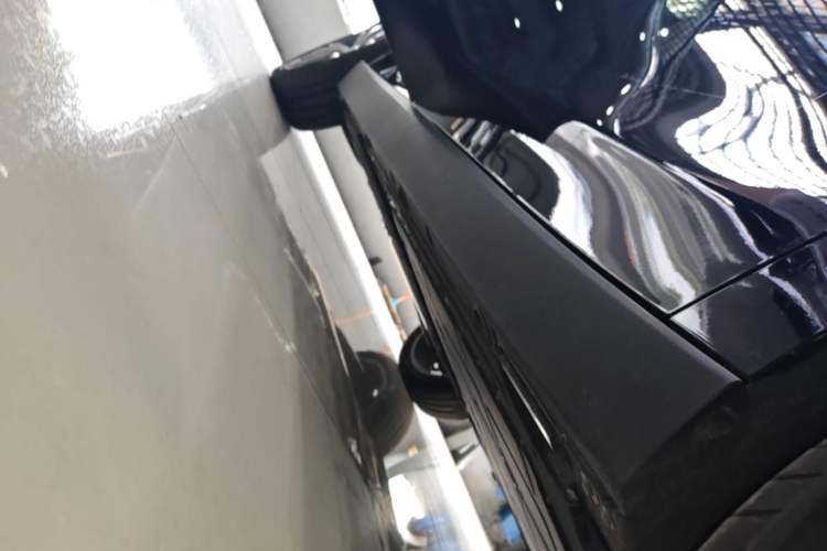 Used Leapmotor C16 2026 Extended-Range 280 LiDAR Zhizun Edition 6 Seats Right Side Sill