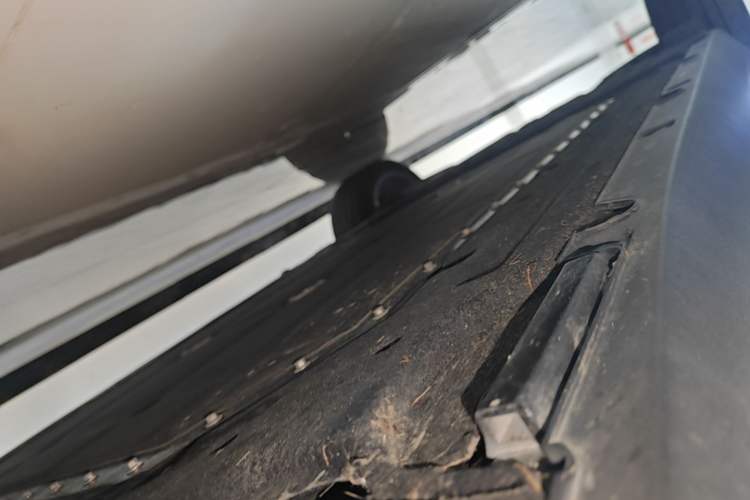 Used Leapmotor C16 2026 Extended-Range 280 LiDAR Zhizun Edition 6 Seats Right Side Sill