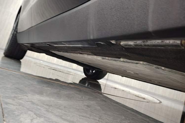 Used Leapmotor C16 2026 Extended-Range 280 LiDAR Zhizun Edition 6 Seats Right Side Sill