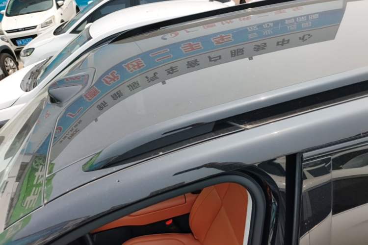 Used Leapmotor C16 2026 Extended-Range 280 LiDAR Zhizun Edition 6 Seats Roof