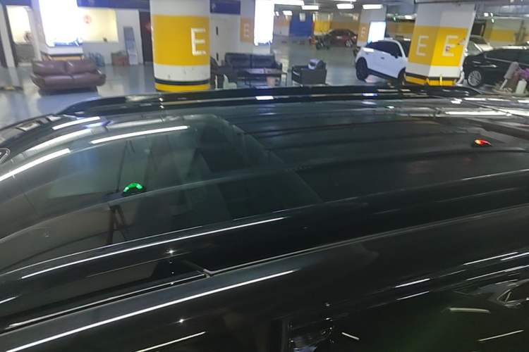 Used Leapmotor C16 2026 Extended-Range 280 LiDAR Zhizun Edition 6 Seats Roof