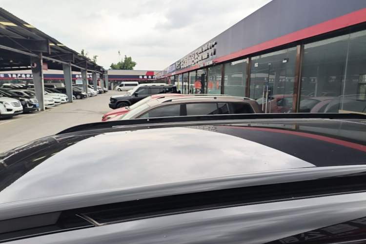 Used Leapmotor C16 2026 Extended-Range 280 LiDAR Zhizun Edition 6 Seats Roof