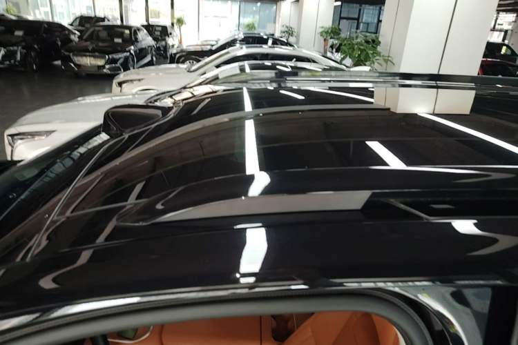 Used Leapmotor C16 2026 Extended-Range 280 LiDAR Zhizun Edition 6 Seats Roof