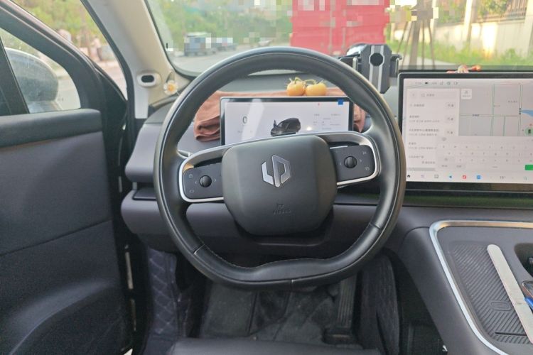 Used Leapmotor C16 2026 All-Electric 630 LiDAR Zhizun Edition 6 Seats Steering Wheel