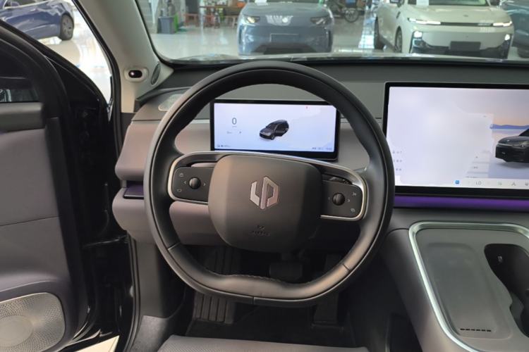 Used Leapmotor C16 2026 All-Electric 630 LiDAR Zhizun Edition 6 Seats Steering Wheel