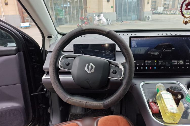 Used Leapmotor C16 2026 Pure Electric 630 LiDAR Zhizun Edition 5 Seats Steering Wheel