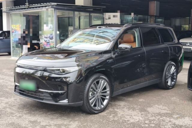 Used Leapmotor C16 2026 Extended-Range 280 LiDAR Zhizun Edition 6 Seats