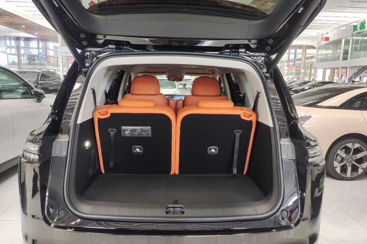 Used Leapmotor C16 2026 Extended-Range 280 LiDAR Zhizun Edition 6 Seats Trunk
