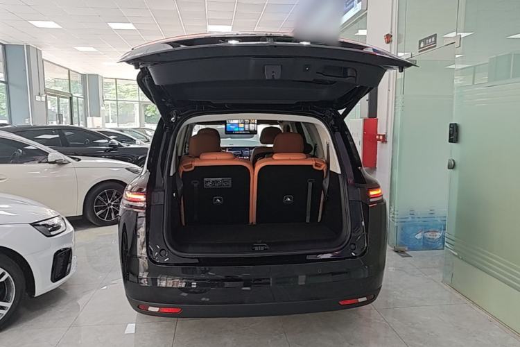 Used Leapmotor C16 2026 Extended-Range 280 LiDAR Zhizun Edition 6 Seats Trunk