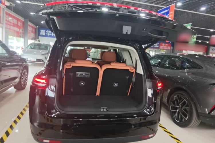 Used Leapmotor C16 2026 Extended-Range 280 LiDAR Zhizun Edition 6 Seats Trunk